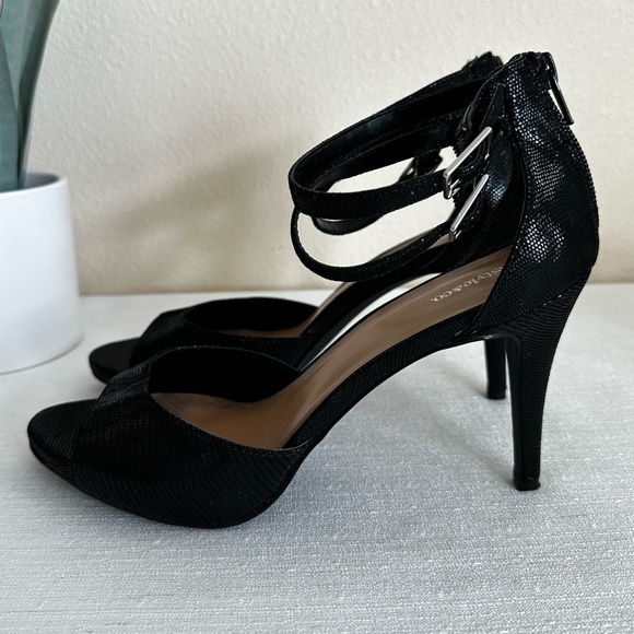 New Style&Co. Black Reptile Texture Ankle Strap Gigh Heel Sandals Women’s 8.5M - Picture 3 of 10